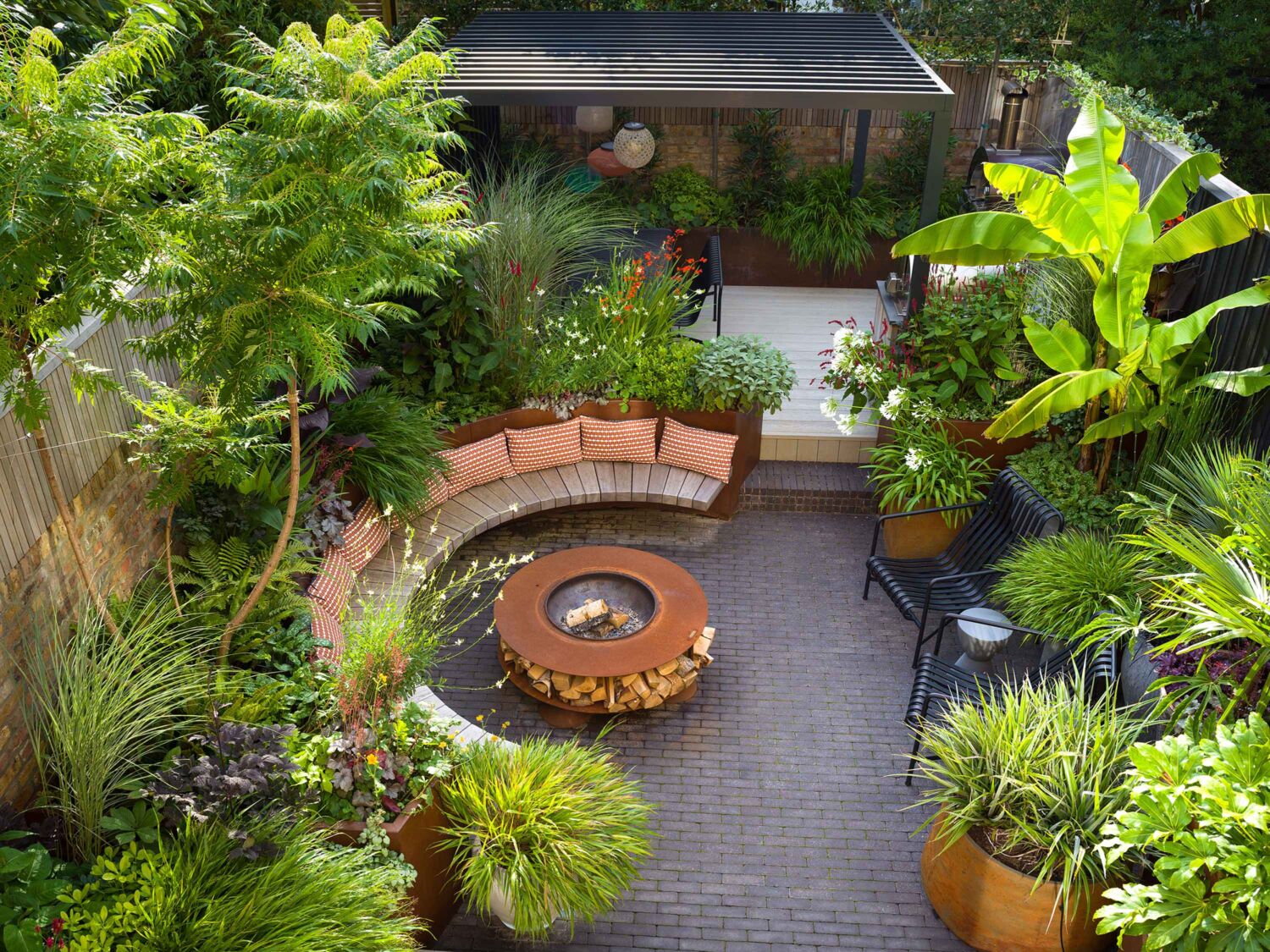 Birdseye view of the entertaining oasis designed and built by Garden Club London